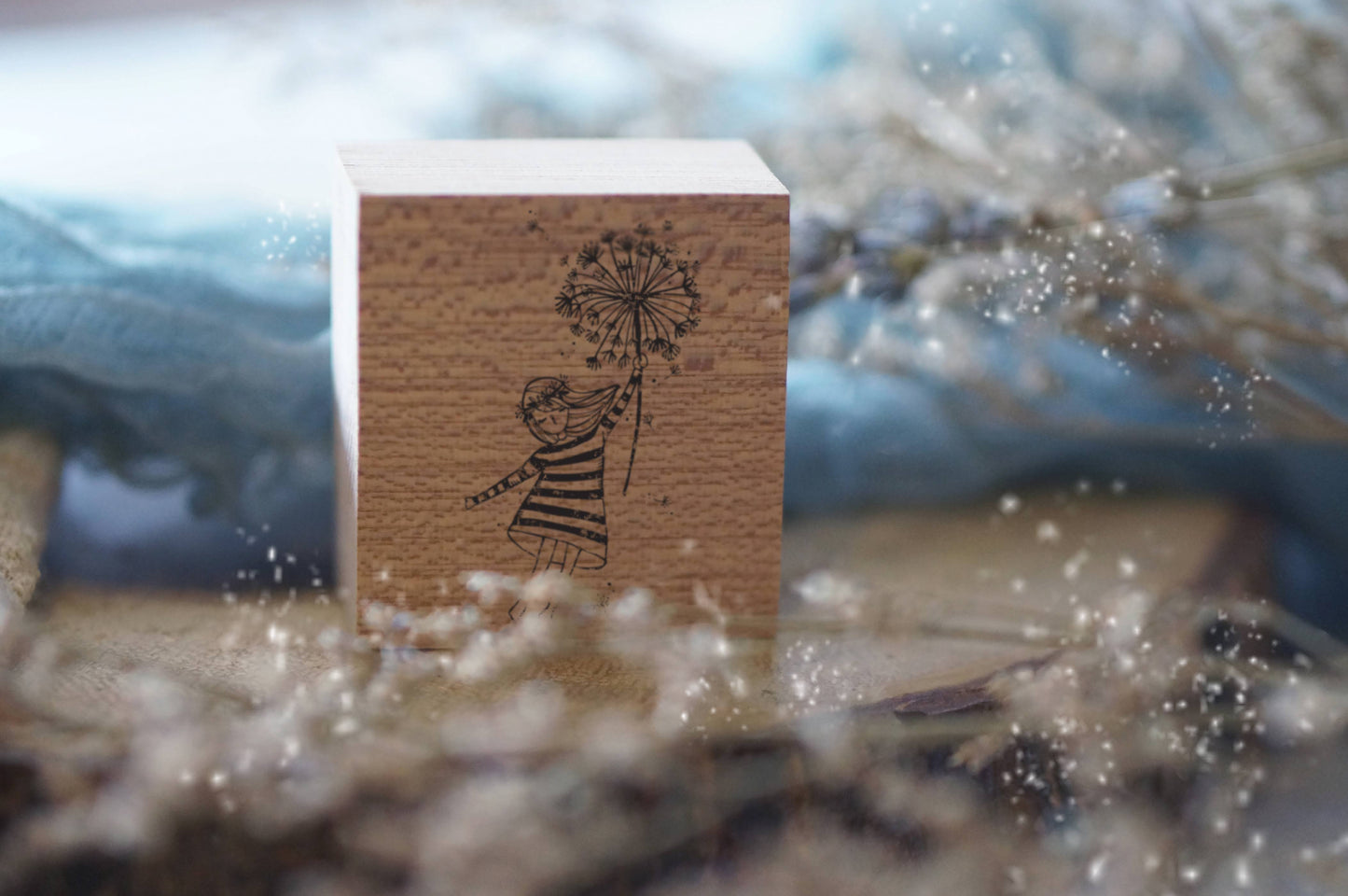 Black Milk Project Rubber Stamp - Dandelion