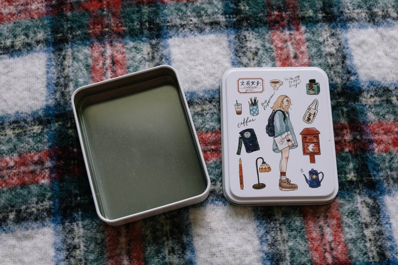 La Dolce Vita Tin - Stationery Girl empty tin