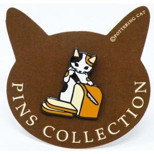 Pottering Cat Enamel Pin - Bread