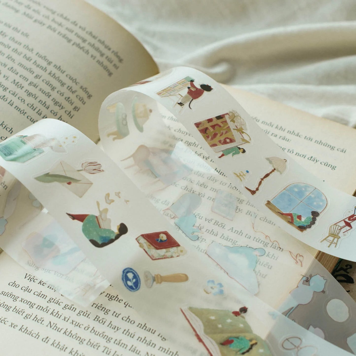 TeaYou Kiss-Cut PET Tape - The Enchanted Library (Loop)