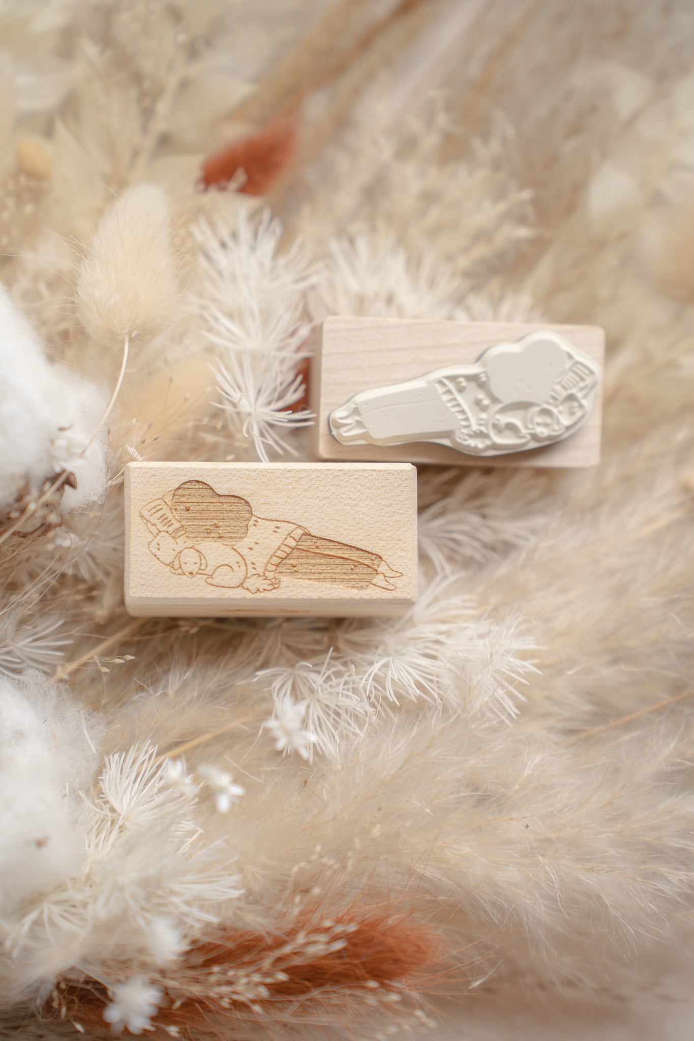 Sho Little Happiness Rubber Stamp - Chilling With My Dog