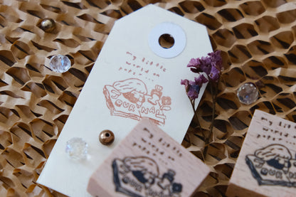 Eileen Tai Rubber Stamp - Journaling Girl (My World On Paper)