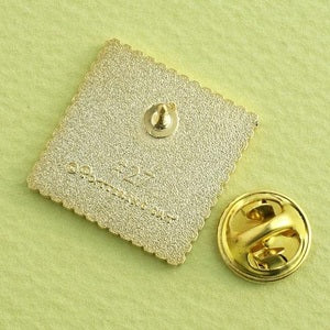 Pottering Cat Enamel Pin - Petal Divination