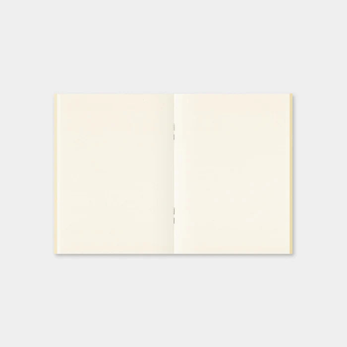 Traveler's Notebook Passport Refill 013 - MD Paper Cream Refill